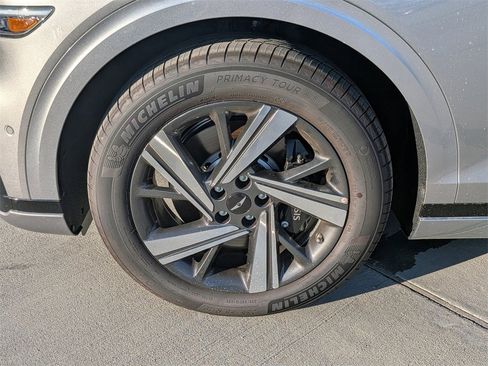 New 2026 Genesis GV70 3.5T Sport Advanced image 9