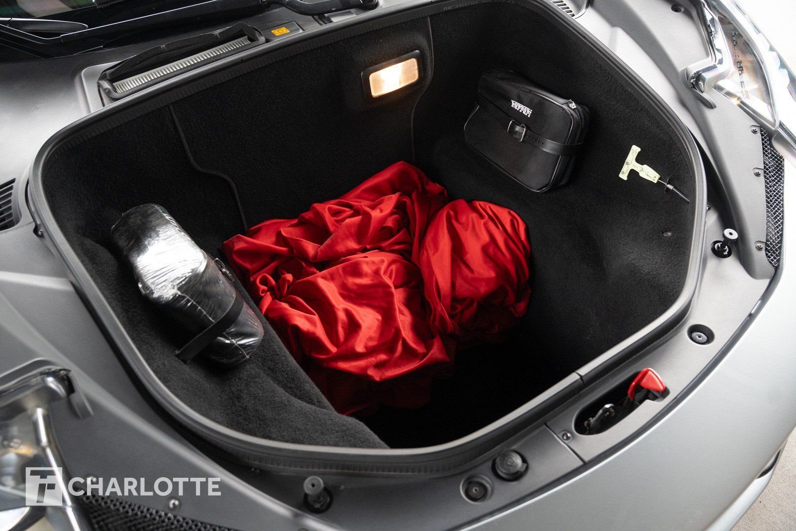 Used 2011 Ferrari 458 Italia Coupe RWD image 34