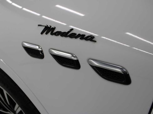 Used 2023 Maserati Grecale Modena image 11