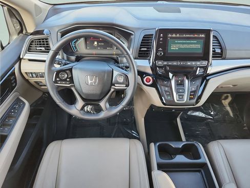 Used 2024 Honda Odyssey Touring image 19