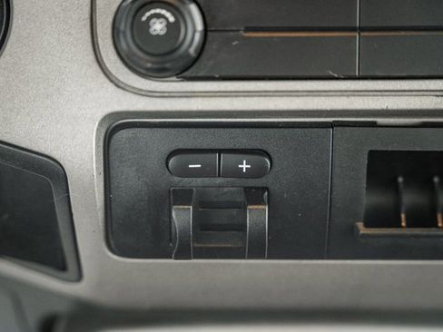 Used 2014 Ford F250 XLT w/ Snow Plow Prep Package image 29