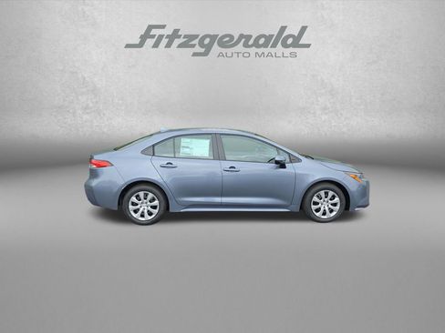 Used 2026 Toyota Corolla LE FWD image 8