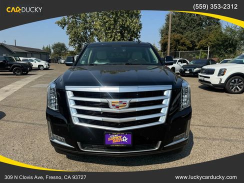 Used 2015 Cadillac Escalade Luxury image 2