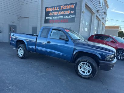Used 2004 Dodge Dakota Sport w/ Deluxe Convenience Group