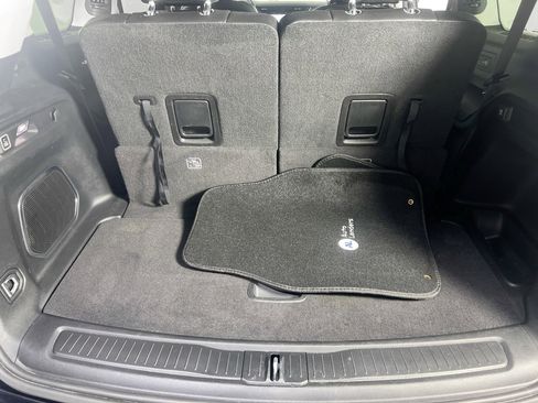 Used 2023 Jeep Grand Cherokee L Limited w/ Luxury Tech Group II image 28