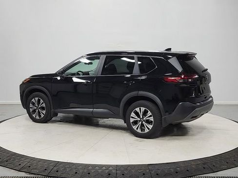Used 2023 Nissan Rogue SV w/ SV Premium Package FWD image 5