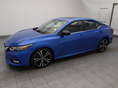 Used 2021 Nissan Sentra SR w/ SR Premium Package FWD image 2