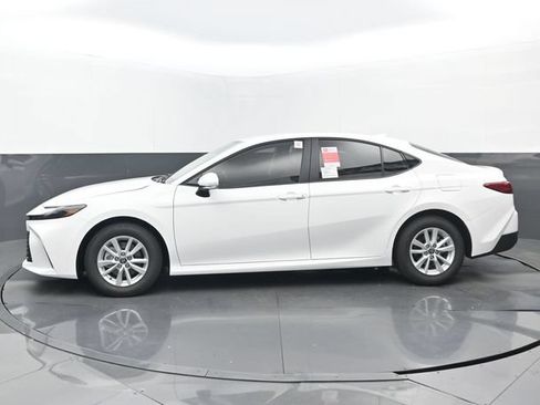 New 2026 Toyota Camry LE FWD image 20