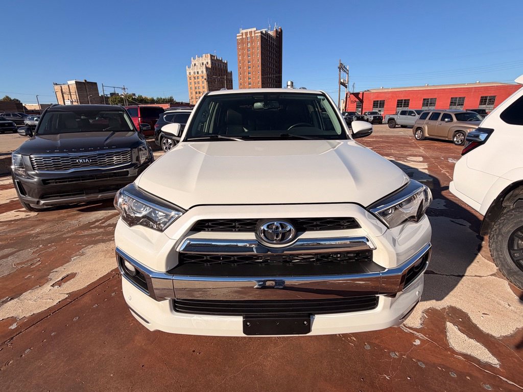 Used 2018 Toyota 4Runner Limited w/ Convenience Package AWD/4WD image 11