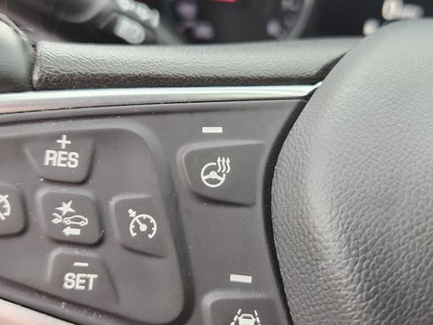 Used 2023 Chevrolet Equinox LT AWD/4WD image 22