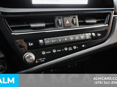 Used 2024 Lexus ES 300h w/ Premium Package image 40