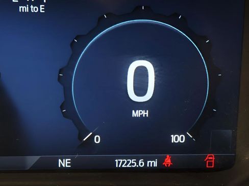 Used 2025 Ford F250 Platinum AWD/4WD image 18