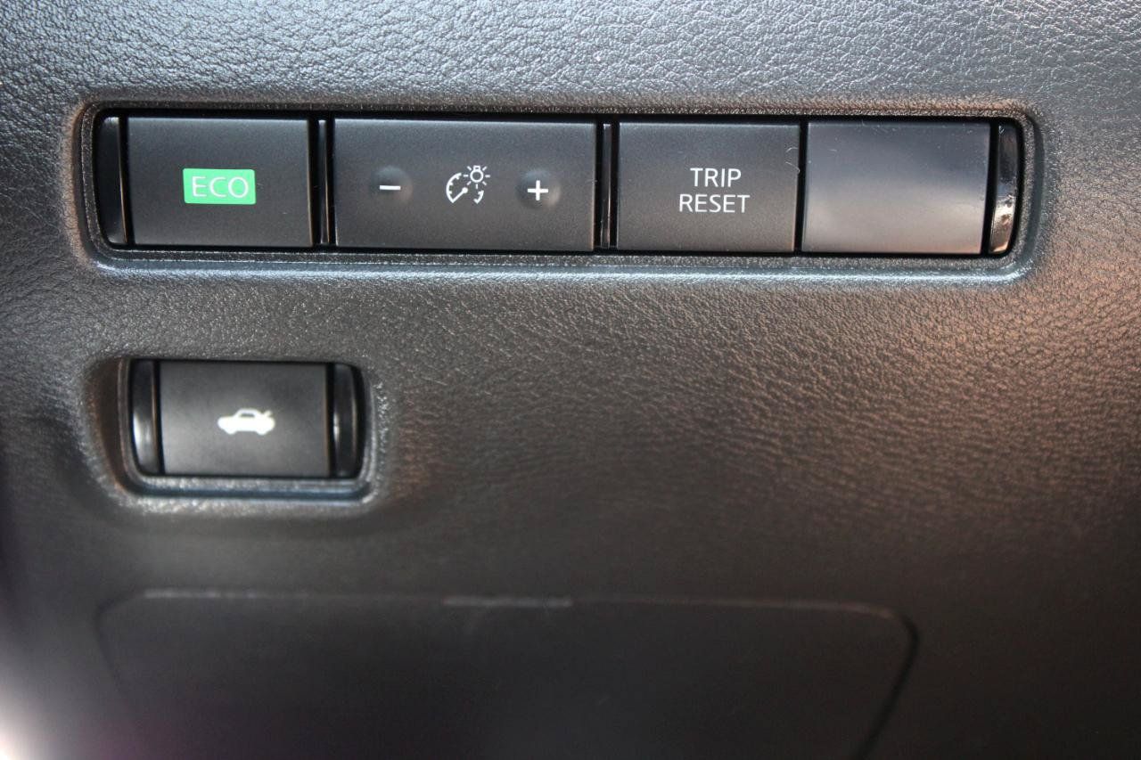 Used 2023 Nissan Sentra SR FWD image 27