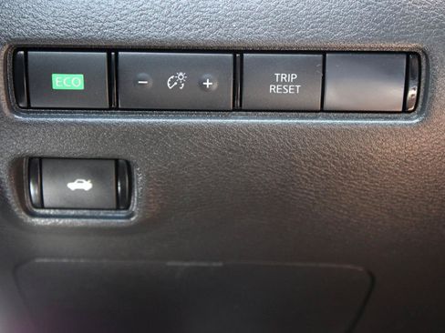 Used 2023 Nissan Sentra SR FWD image 27