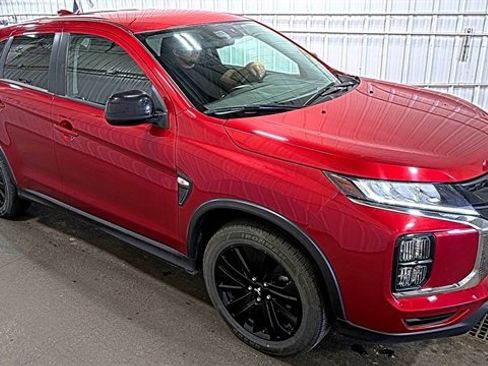 Used 2025 Mitsubishi Outlander Sport LE AWD/4WD image 4