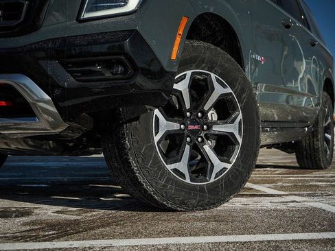 New 2026 GMC Yukon XL AT4 w/ AT4 Premium Package image 6