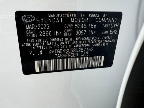 Certified 2025 Genesis G80 2.5T Advanced image 18