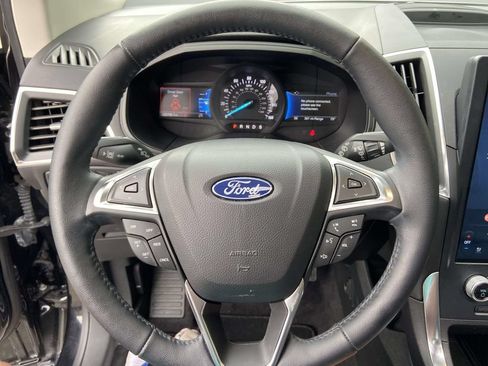 Used 2023 Ford Edge Titanium AWD/4WD image 36