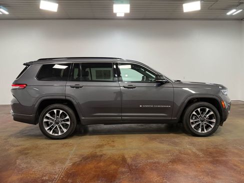 Used 2024 Jeep Grand Cherokee L Overland w/ Trailer Tow Package image 23