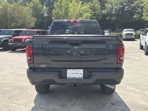 Used 2026 RAM 2500 Big Horn AWD/4WD image 6
