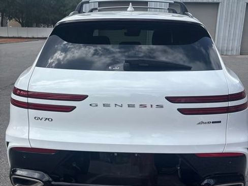 Used 2026 Genesis GV70 3.5T Sport Prestige AWD/4WD image 6