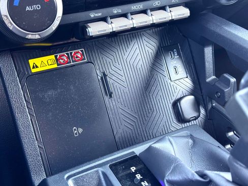 Used 2025 Toyota 4Runner TRD Off-Road image 31