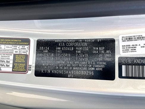 Used 2025 Kia Carnival SX FWD image 17