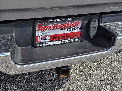 Used 2019 RAM 1500 Laramie image 29