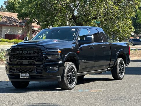 New 2026 RAM 2500 Limited AWD/4WD image 7