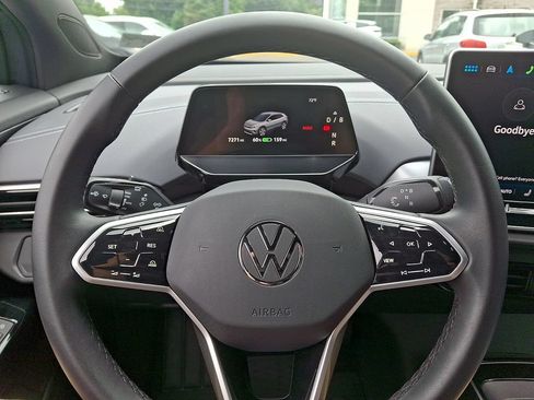 Used 2025 Volkswagen ID.4 Pro RWD image 19