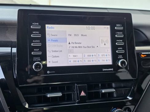 Used 2023 Toyota Camry SE FWD image 15