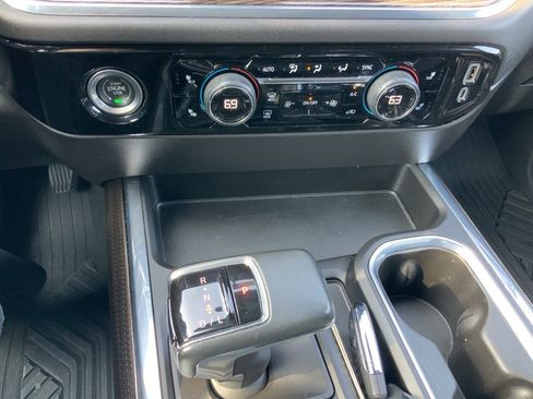 Used 2023 Chevrolet Silverado 1500 LT Trail Boss image 22