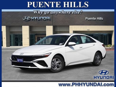 New 2026 Hyundai Elantra SE FWD image 1