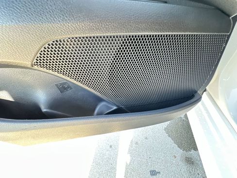 Used 2021 Toyota Camry LE FWD image 22