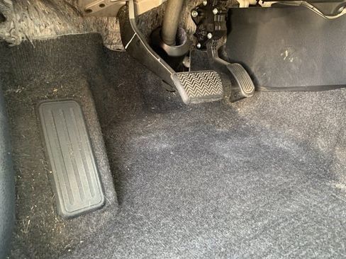 Used 2017 Toyota RAV4 Limited AWD/4WD image 17