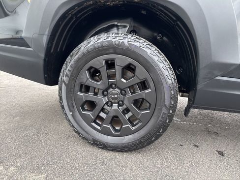 Used 2023 Honda Ridgeline Black Edition image 9