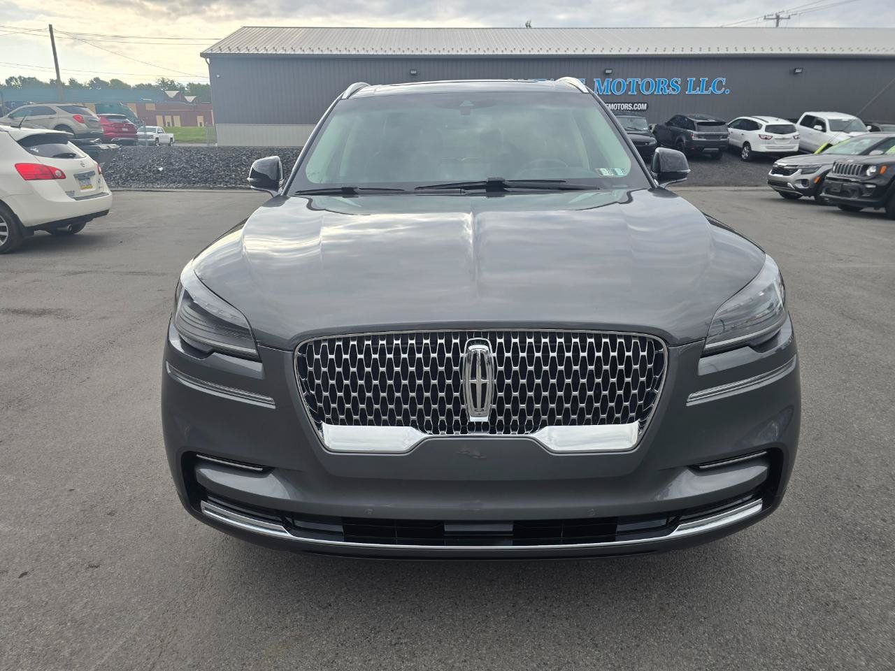 Used 2024 Lincoln Aviator AWD w/ Premium Package image 22