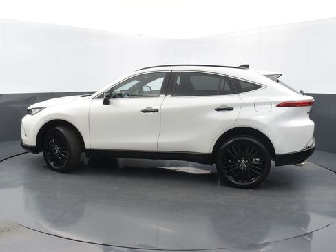 Used 2023 Toyota Venza Nightshade image 5