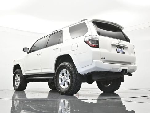 Used 2023 Toyota 4Runner SR5 Premium w/ Moonroof Package AWD/4WD image 44