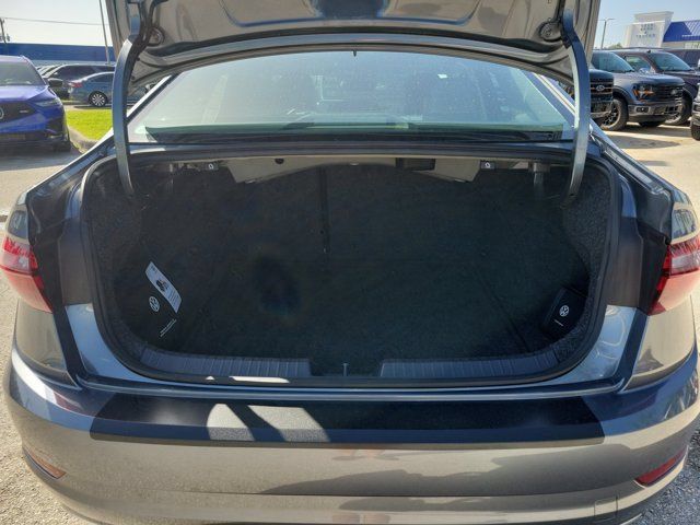Used 2020 Volkswagen Jetta SEL FWD image 9