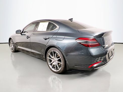 Used 2023 Genesis G70 2.0T image 8