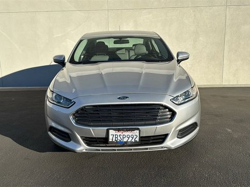 Used 2014 Ford Fusion S image 2