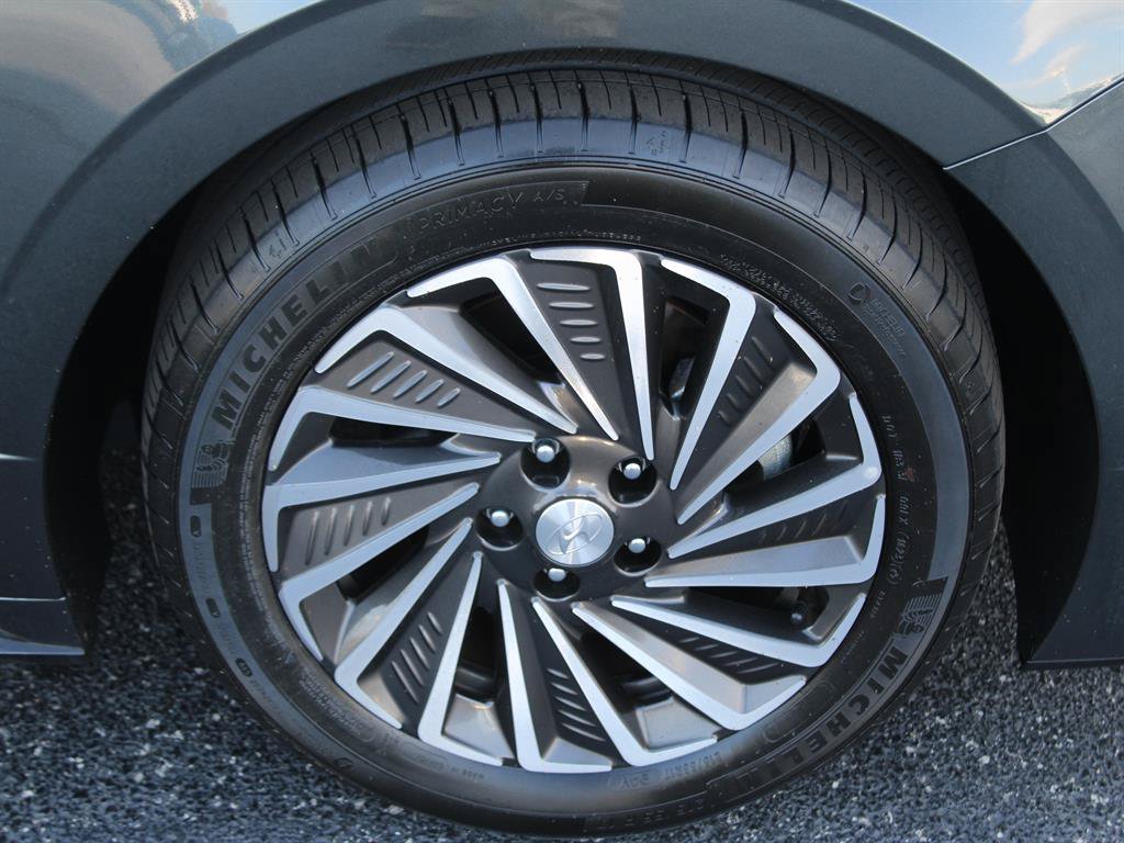 Used 2023 Hyundai Sonata SEL FWD image 11