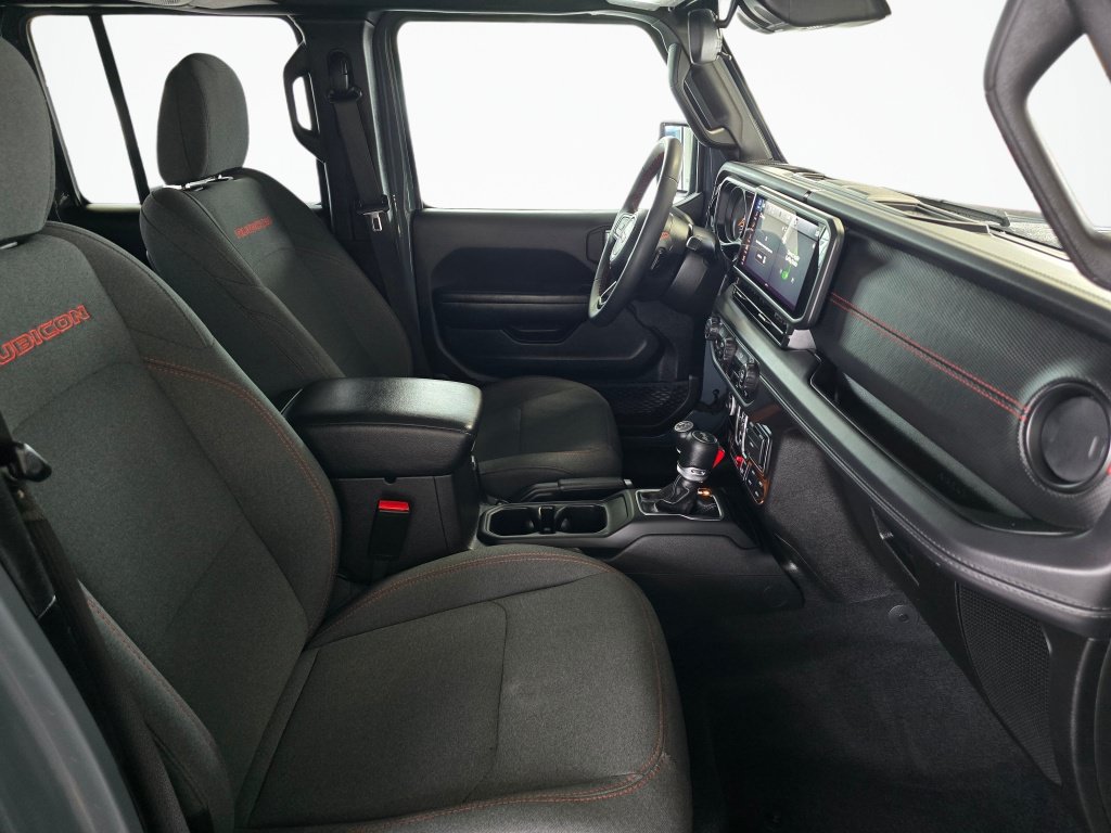 Used 2025 Jeep Wrangler Unlimited Rubicon AWD/4WD image 42
