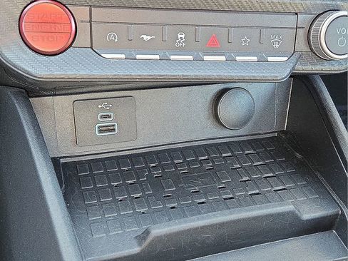 Used 2024 Ford Mustang Premium image 27