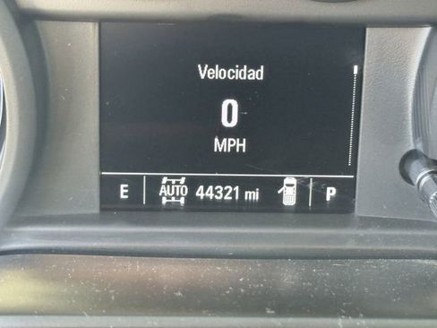 Used 2021 Chevrolet Silverado 1500 Custom image 8