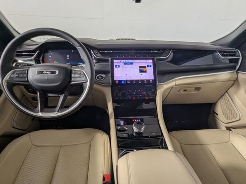 Used 2022 Jeep Grand Cherokee Limited 4xe w/ Luxury Tech Group II image 18