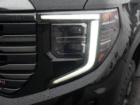 Used 2023 GMC Sierra 1500 AT4 w/ Technology Package image 35