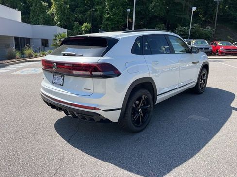 New 2025 Volkswagen Atlas Cross Sport SEL R-Line image 3