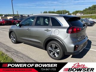 Used 2022 Kia Niro LXS FWD video 2